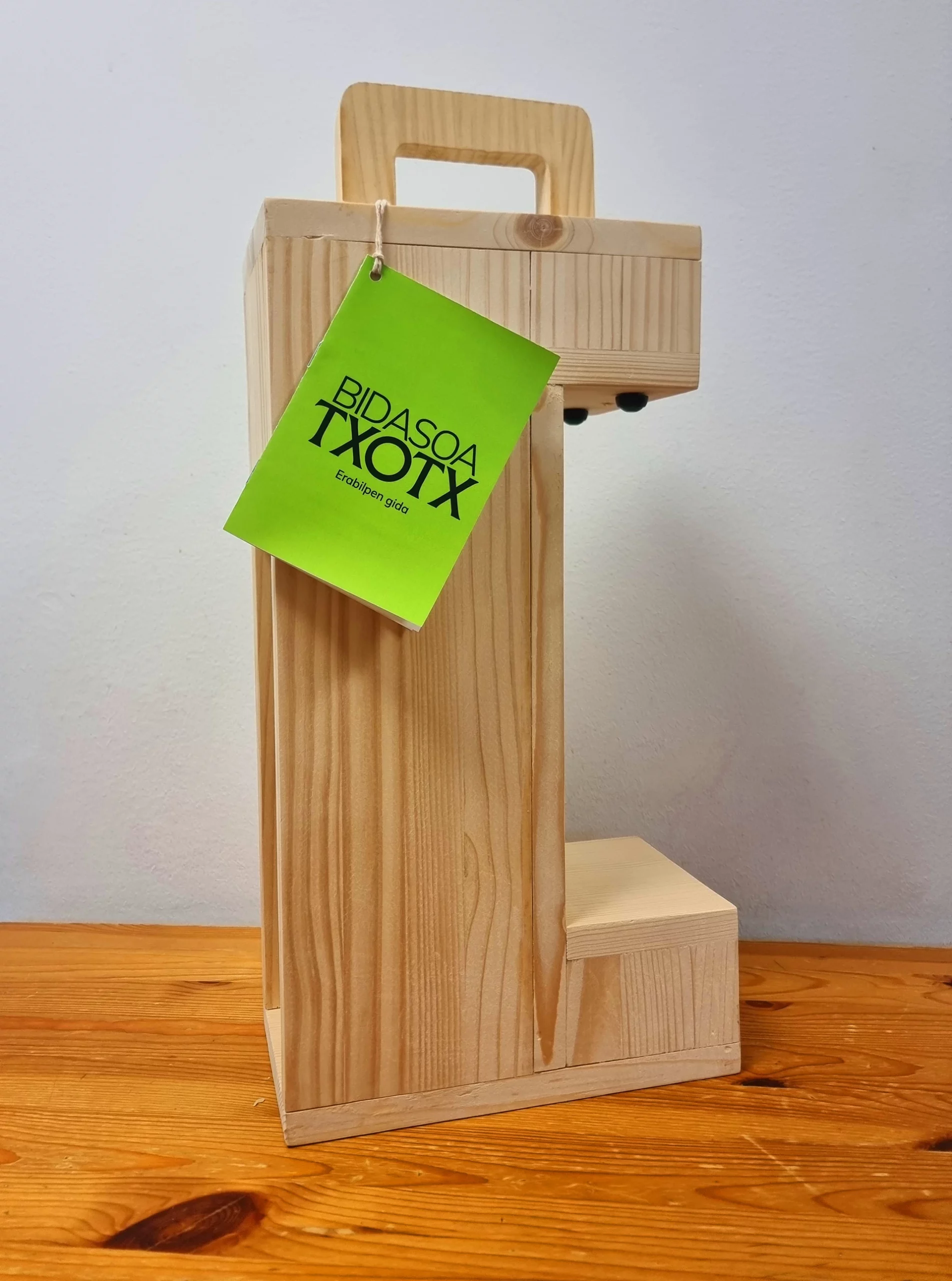 cider pourer with the brand logo